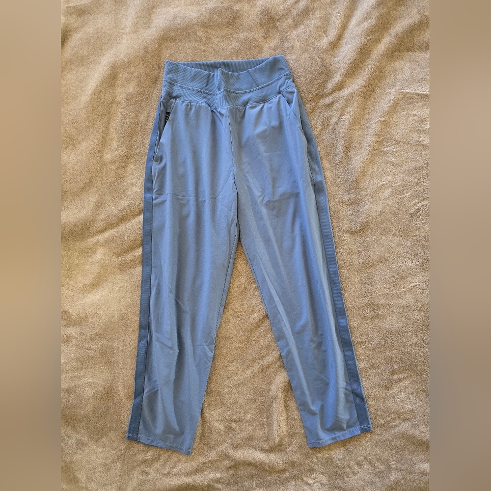 Athleta Slate Blue Very Light Fabric